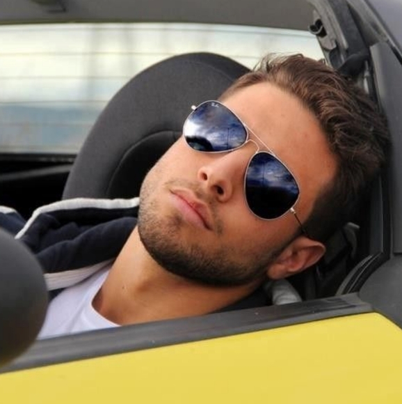 LIKE NEW RayBan Aviator RB3025 Black Gold Ray ban Sunglasses - Picture 12 of 14